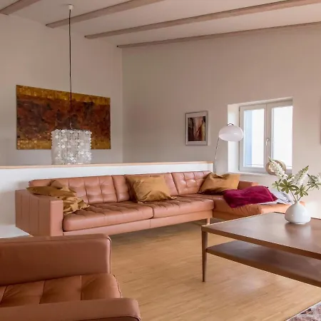 Elegant Escape In